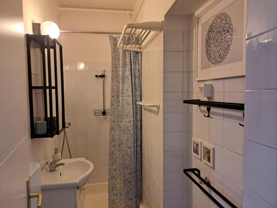 Studio With Garden Near The Sea Копер Экстерьер фото
